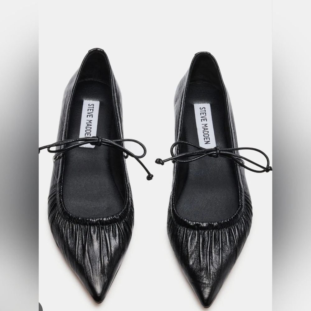 Steve Madden Black Flats with Bow Detail
